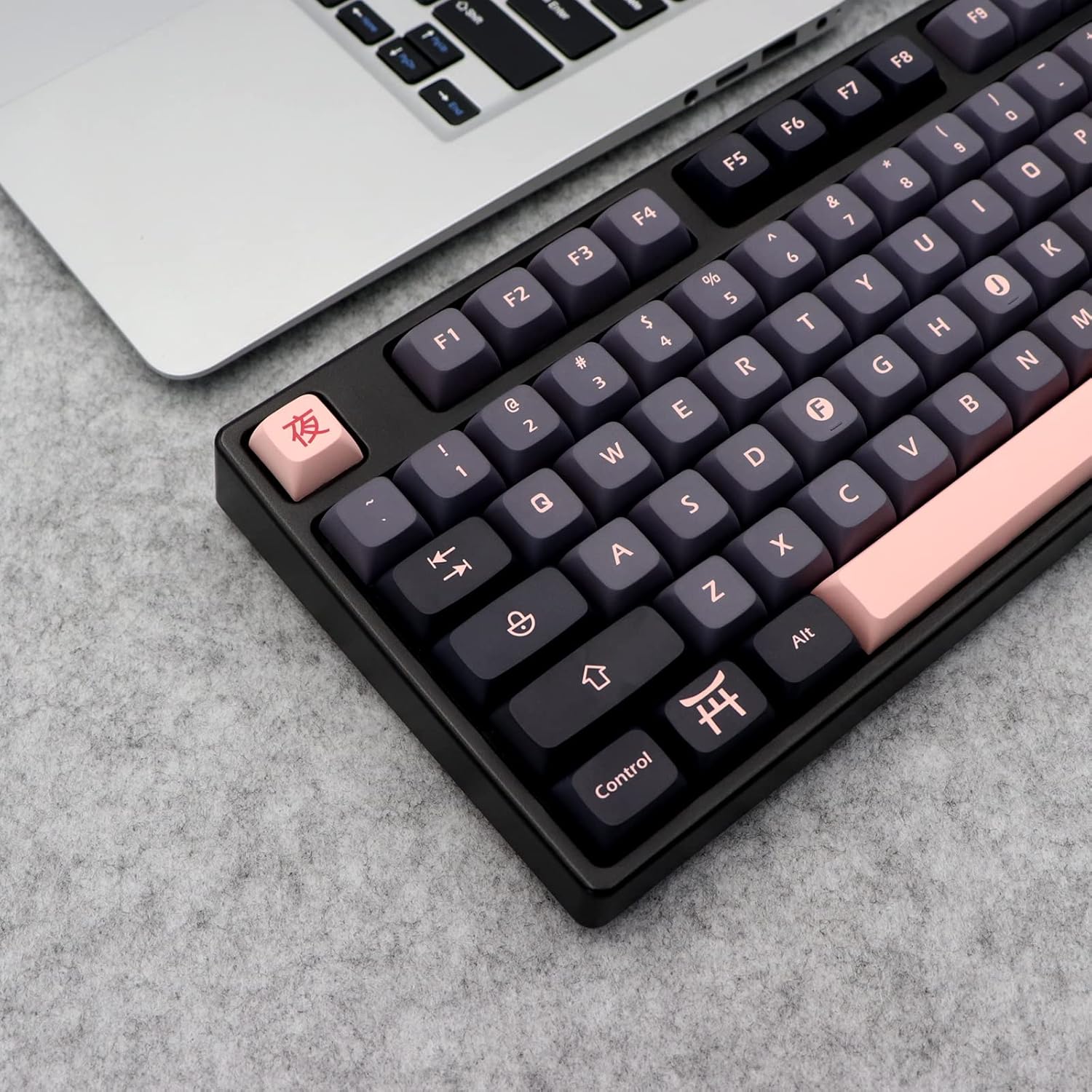 JSJT XDA Keycaps-Night Cherry Themed Keycaps 132 Keys PBT Keycap Set Suitable for 61/64/84/87/96/98/104/108 ANSI Layout Cherry MX Switch Mechanical Keyboard